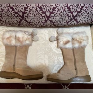 Aerosols Tan Suede Fur Boots.
